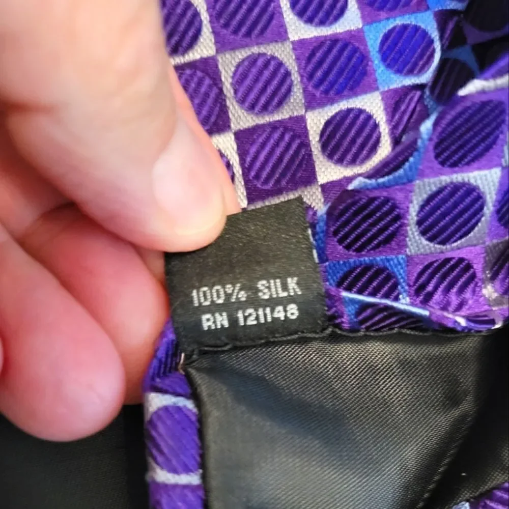 EC MICHAEL MICHAEL KORS 100% SILK TIE